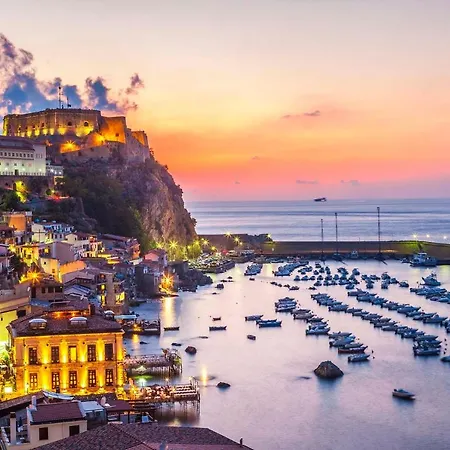 Apartamento Paese Scilla